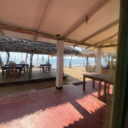 Sapphire Blue Hotel Hikkaduwa Kültér fotó