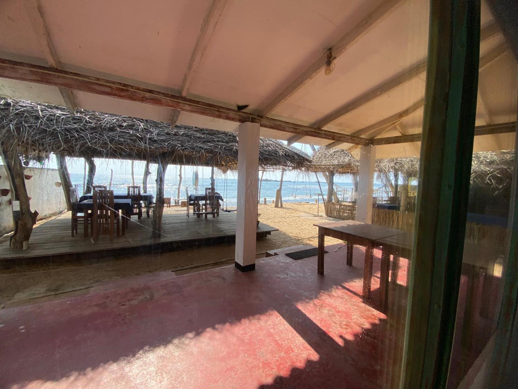 Sapphire Blue Hotel Hikkaduwa Kültér fotó