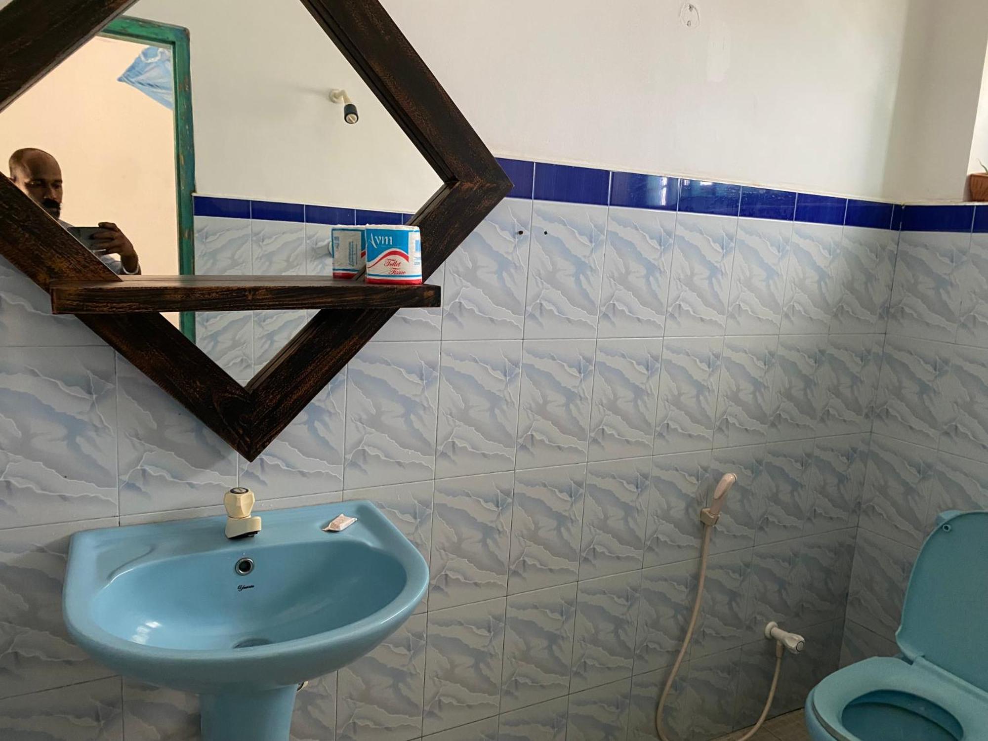 Sapphire Blue Hotel Hikkaduwa Kültér fotó